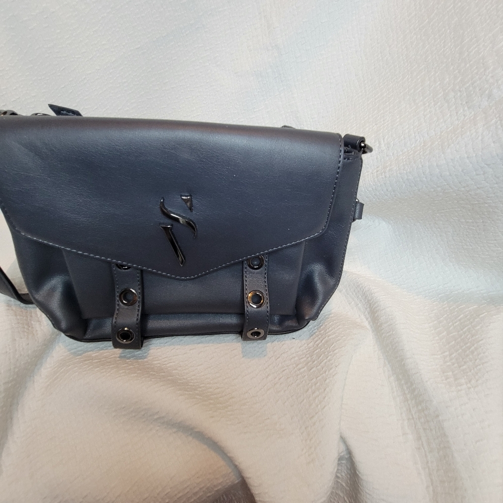 Simply Vera Wang cross body bag . Blue, Gray soft Leather